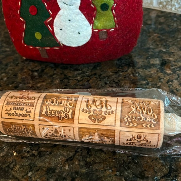 NEW Christmas Stamp Wooden Rolling Pin - Picture 2 of 12